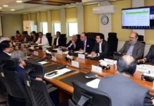 Govt decides in principle to implement work-from-home, distance learning for fuel conservation